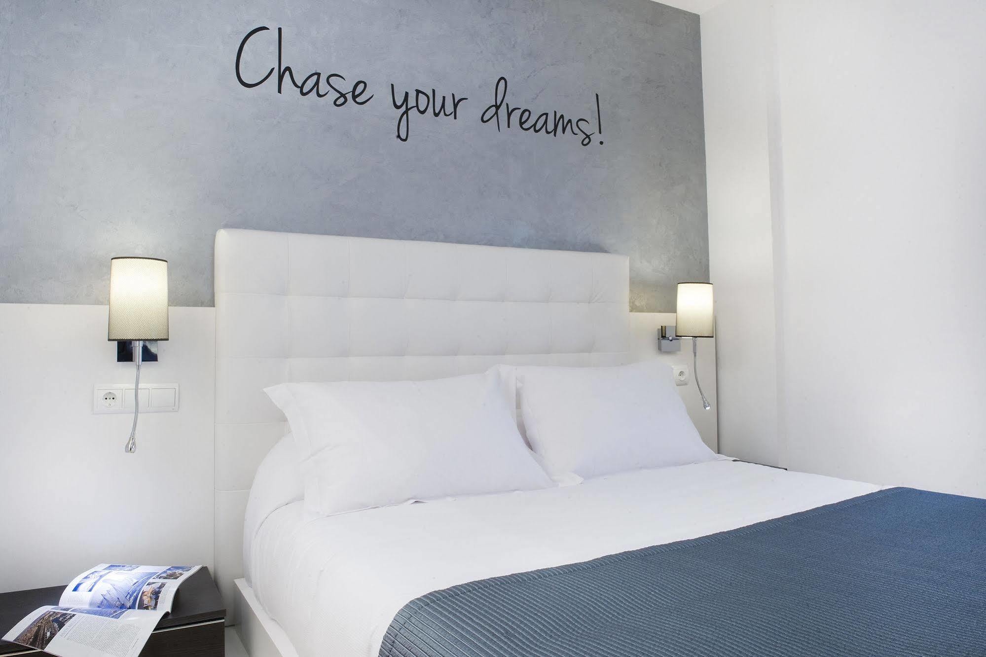 To Aparthotel Barcelona